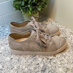 Vionic Splendid Keke gray lace up shoes size 8.5